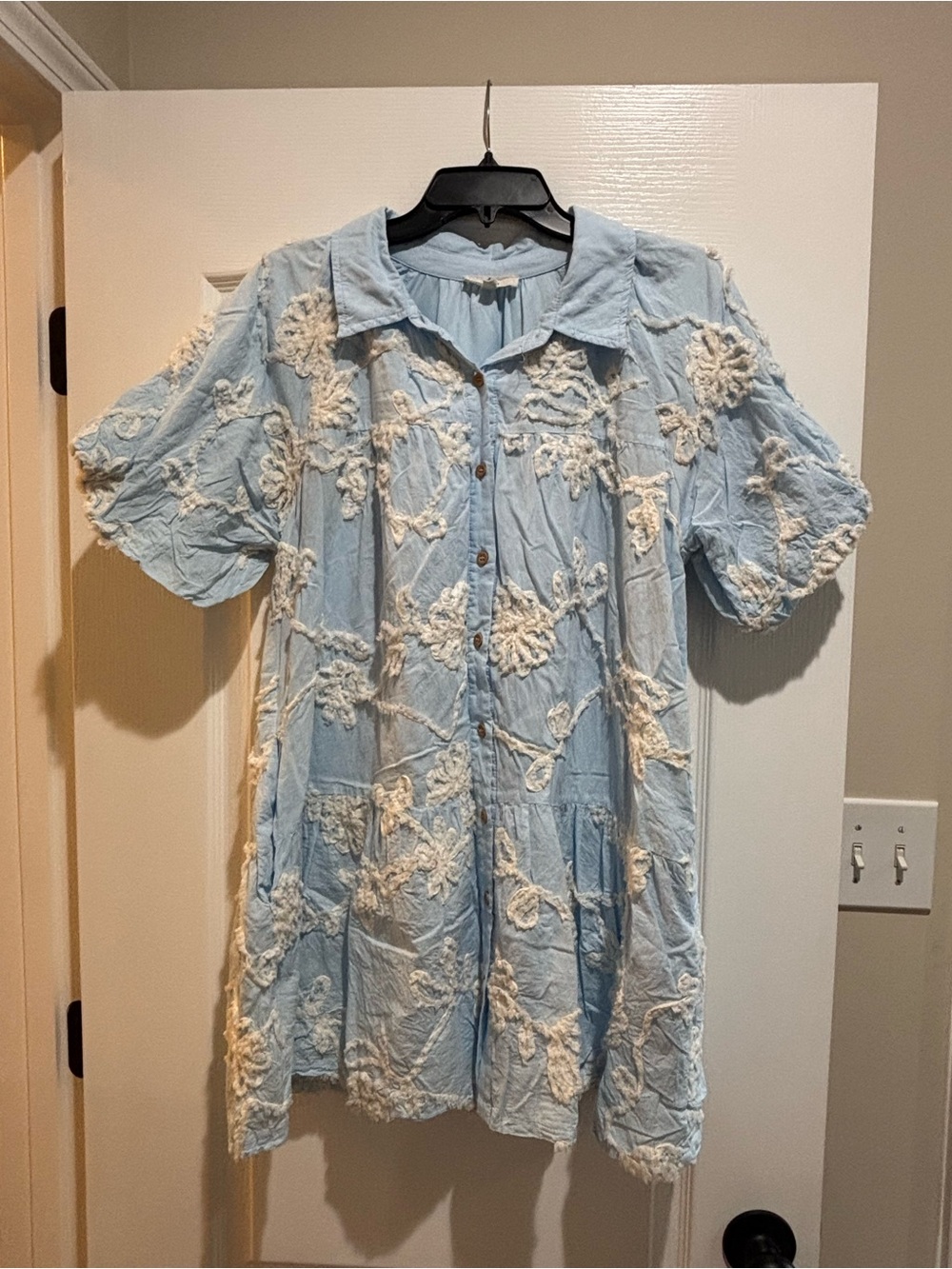 entro Light Blue Shirt with Cream Label Detail